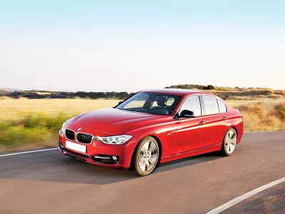 123oto THAY KÍNH XE Ô TÔ BMW 335i tận nơi